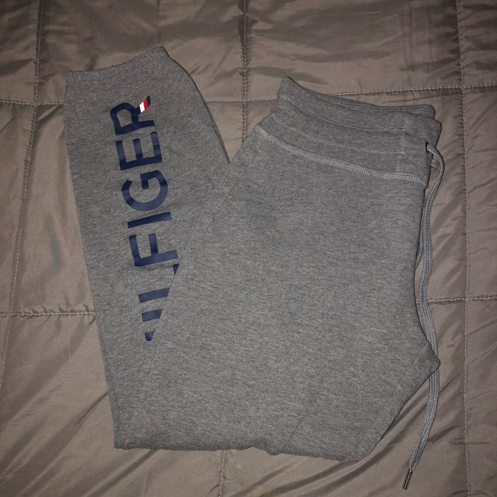 TOMMY HILFIGER sweatpants